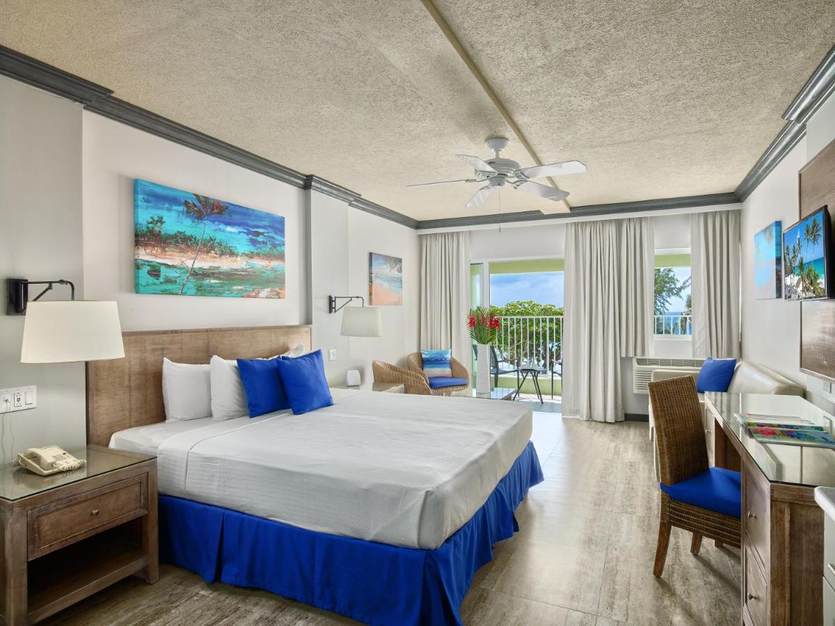 Courtyard By Marriott Bridgetown, Barbados Hotel Bagian luar foto